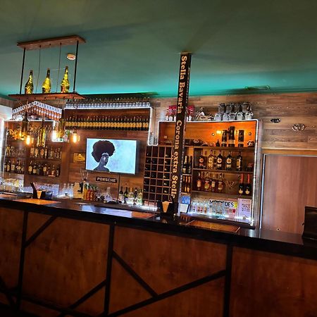 Sulo Atyrau Hotel エクステリア 写真