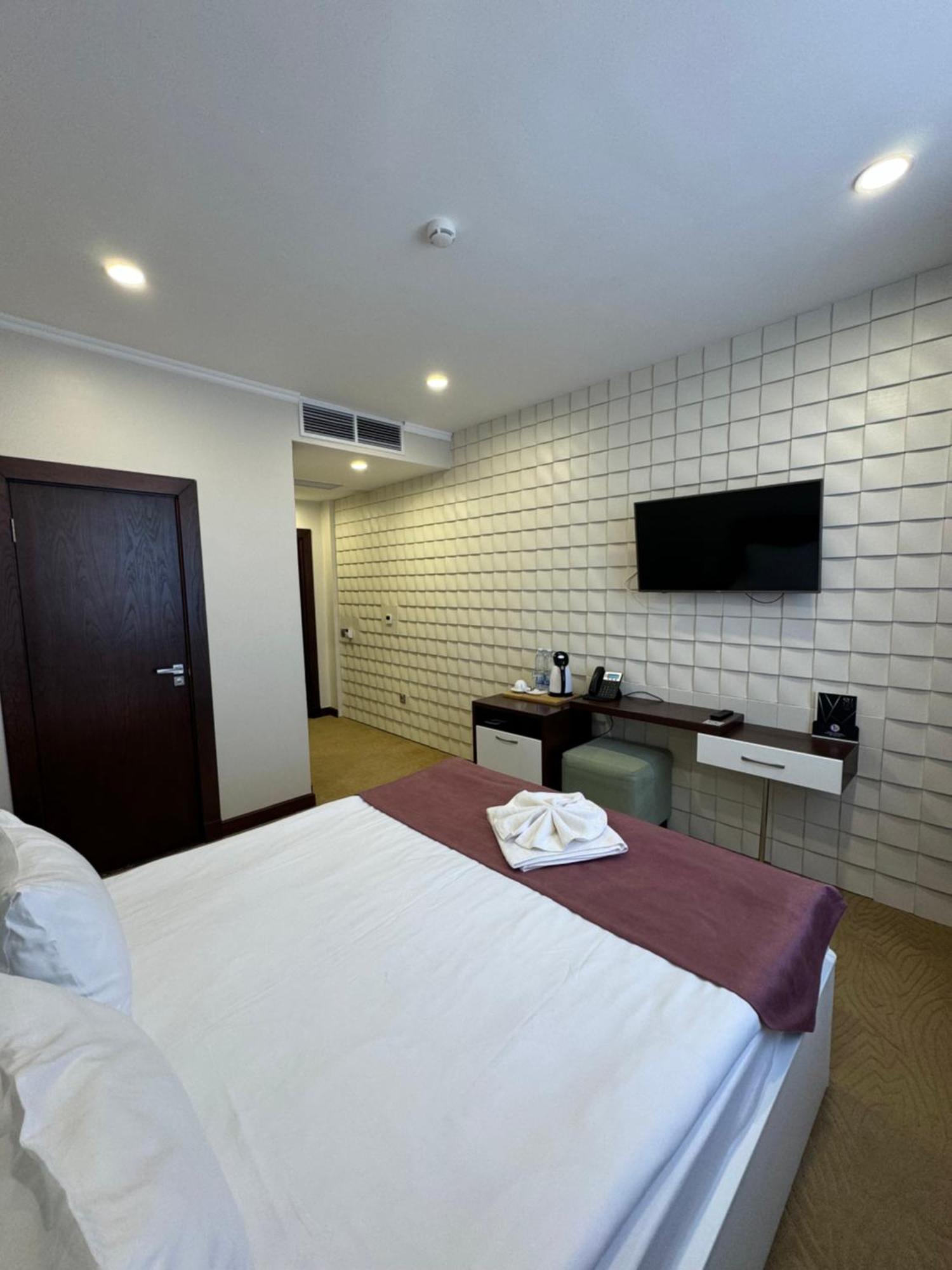 Sulo Atyrau Hotel エクステリア 写真