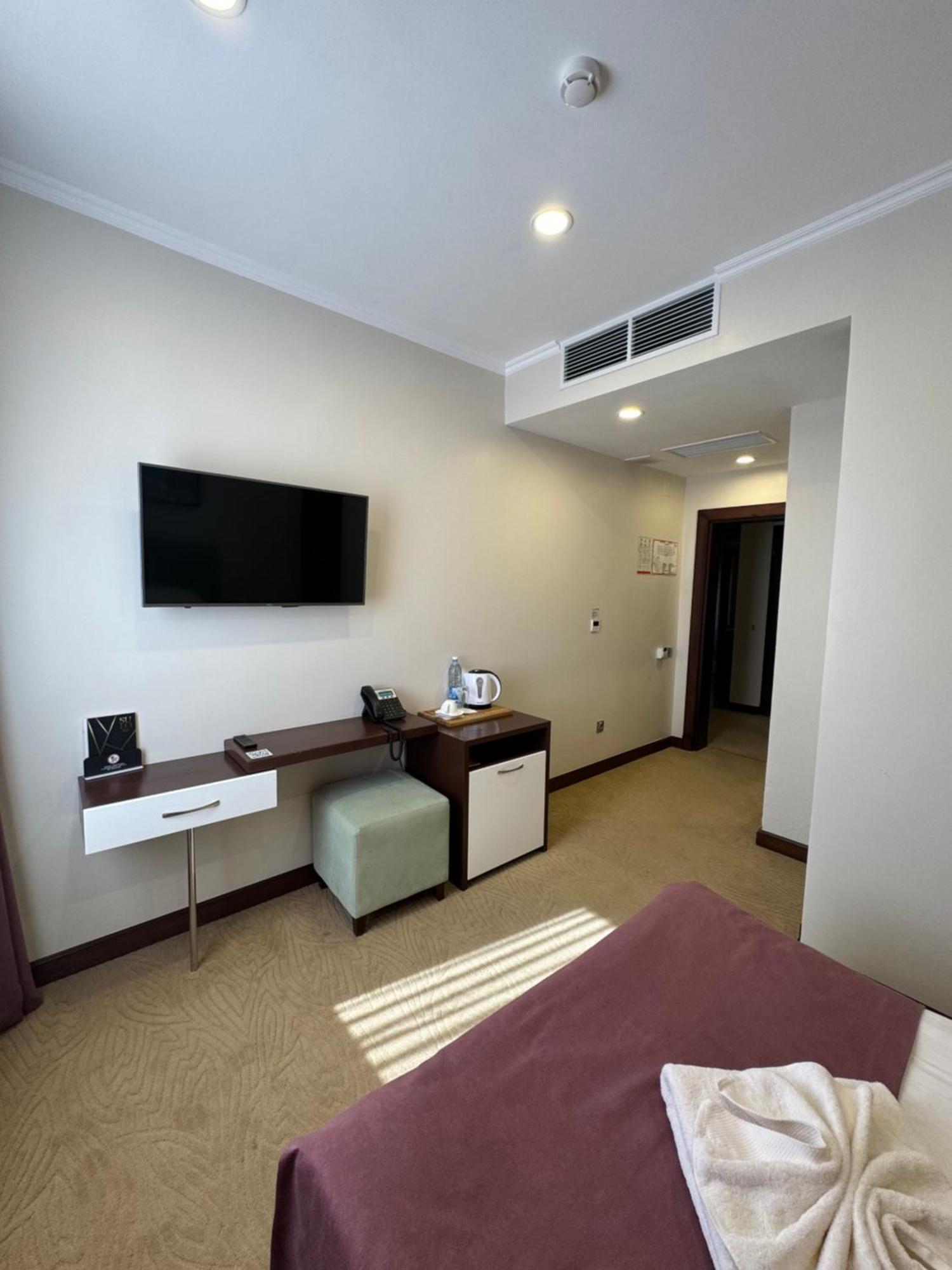 Sulo Atyrau Hotel エクステリア 写真