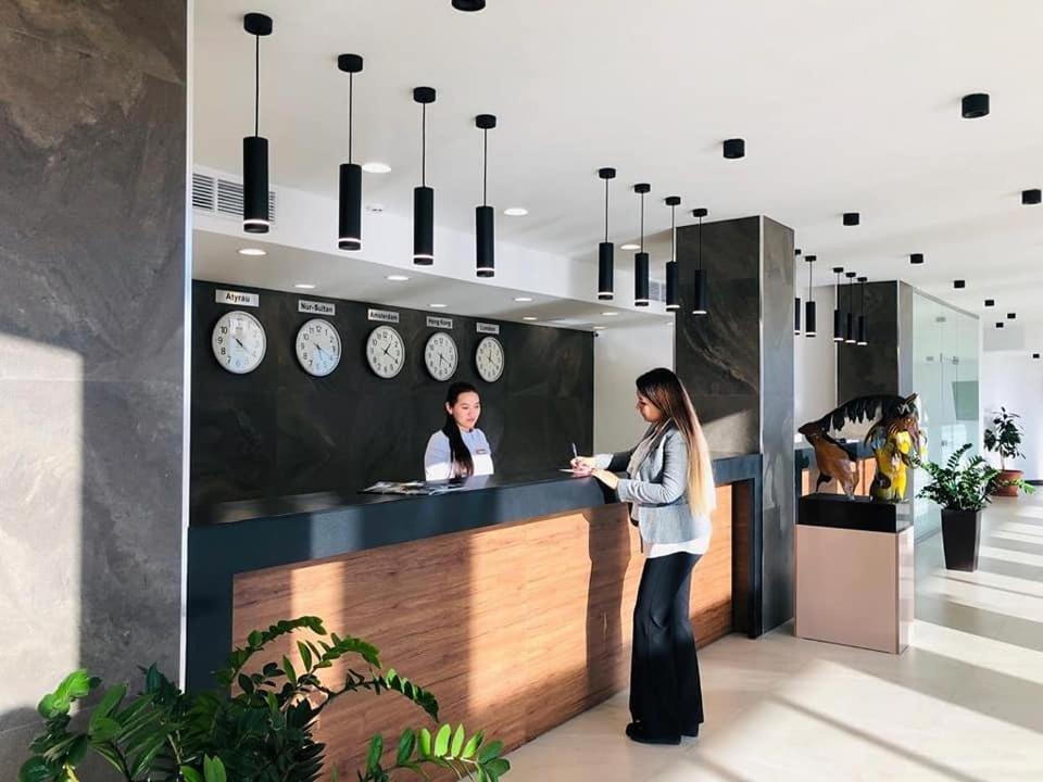 Sulo Atyrau Hotel エクステリア 写真