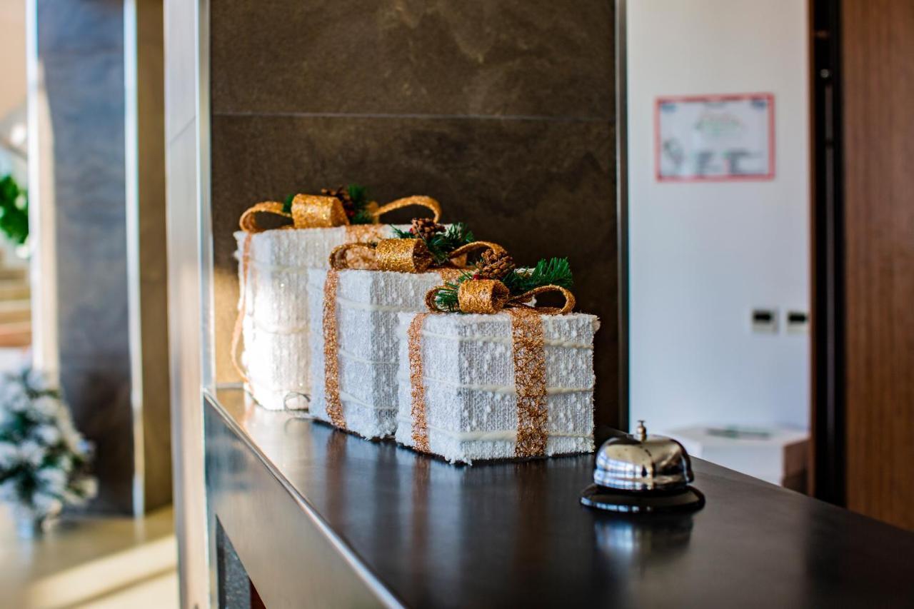 Sulo Atyrau Hotel エクステリア 写真