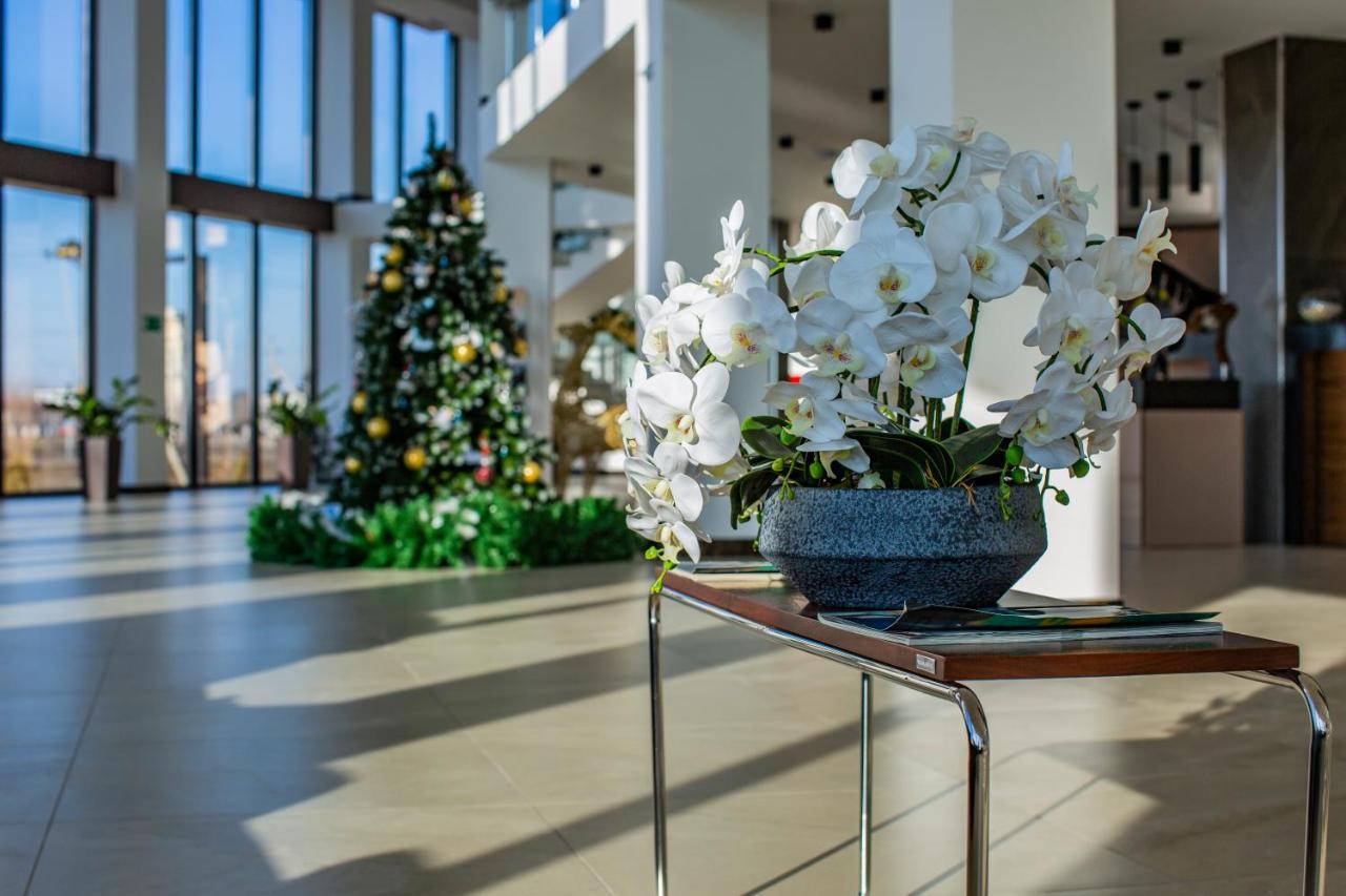 Sulo Atyrau Hotel エクステリア 写真