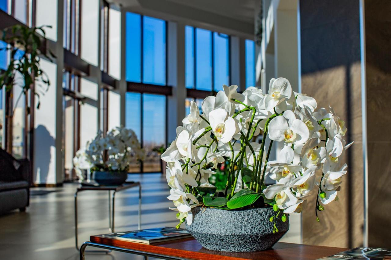 Sulo Atyrau Hotel エクステリア 写真